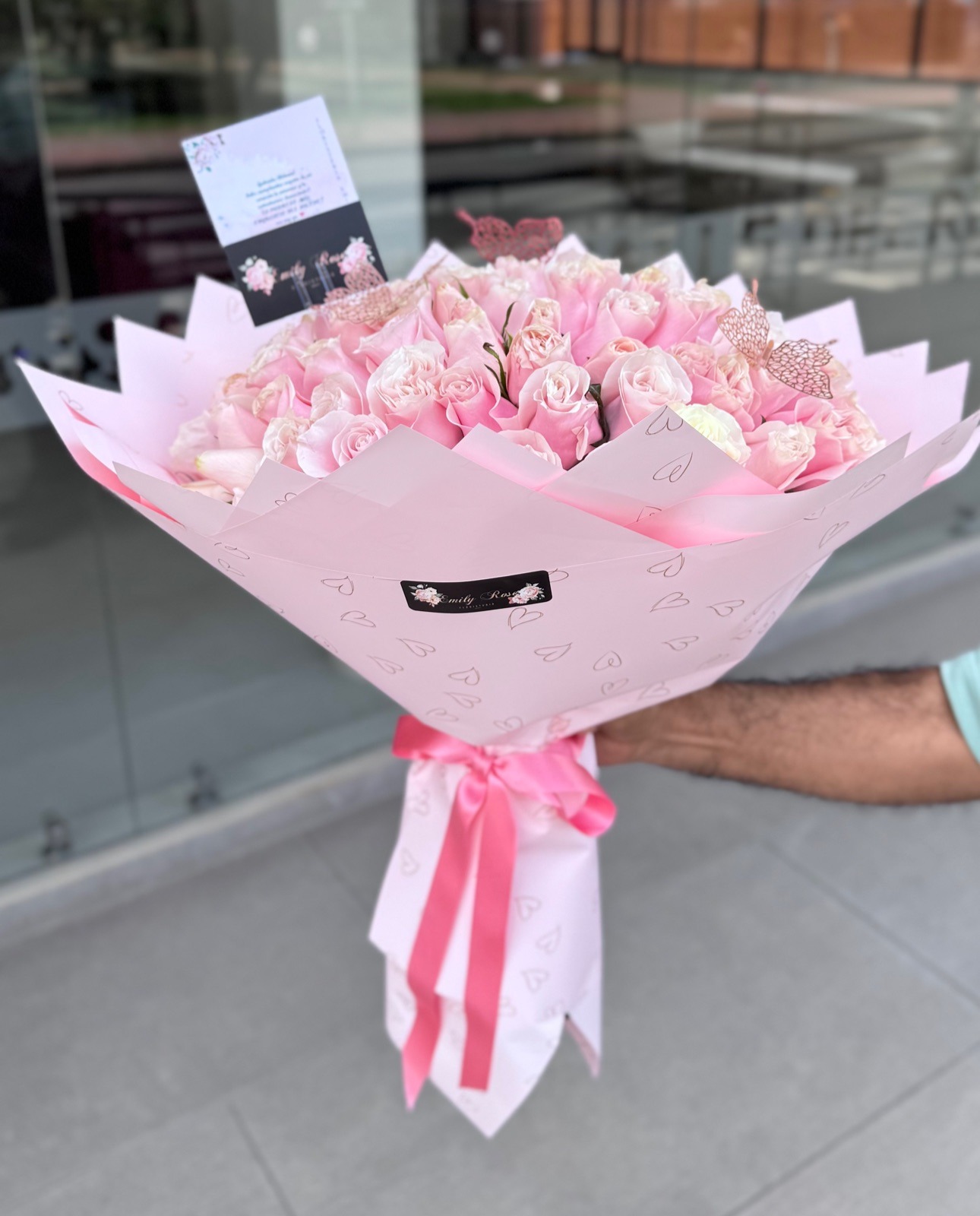 Bouquet Crimson Rose 100 rosas - Imagen 2