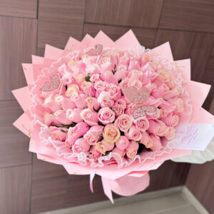Crimson 100 rosas rosadas