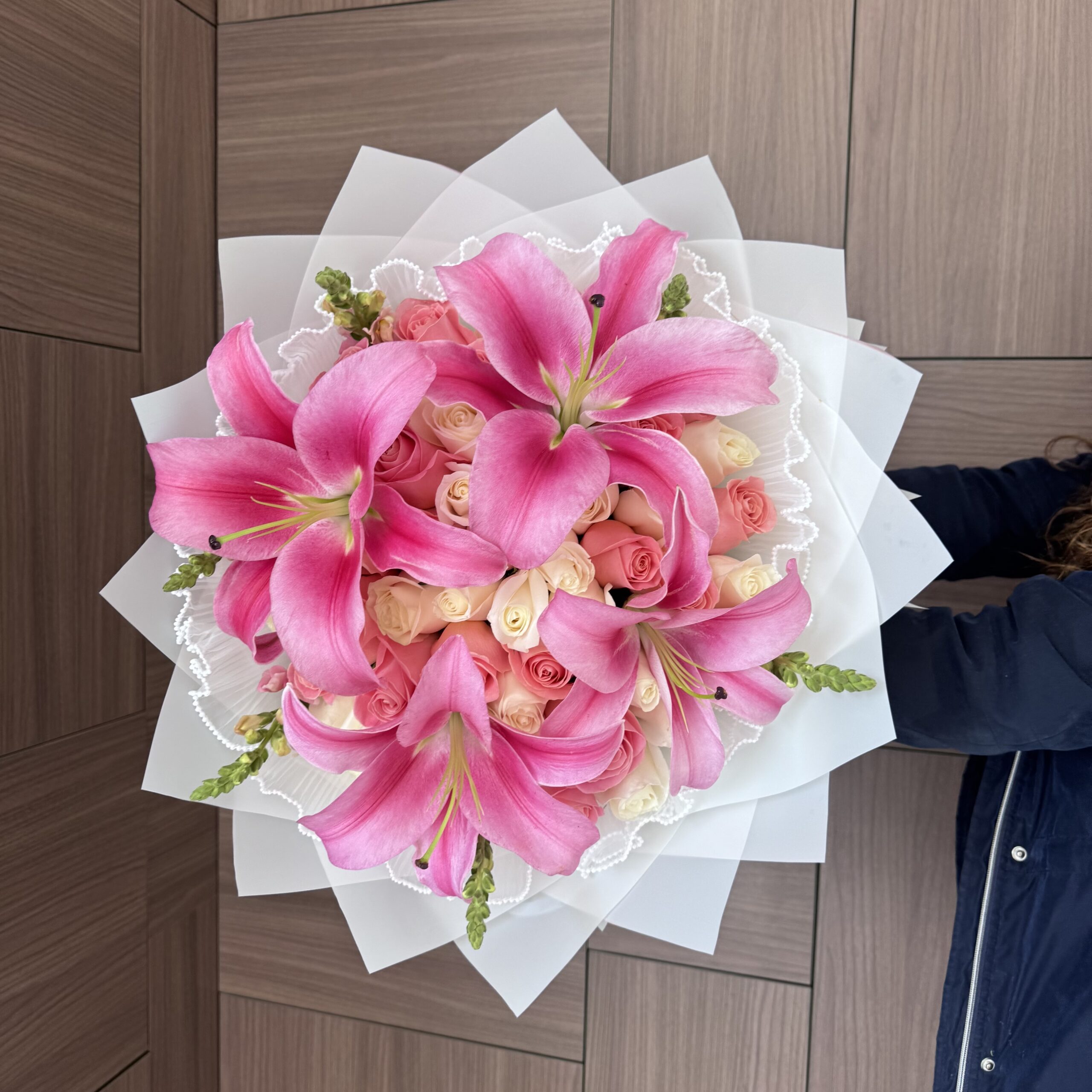 Bouquet Milano 50 rosas - Imagen 4